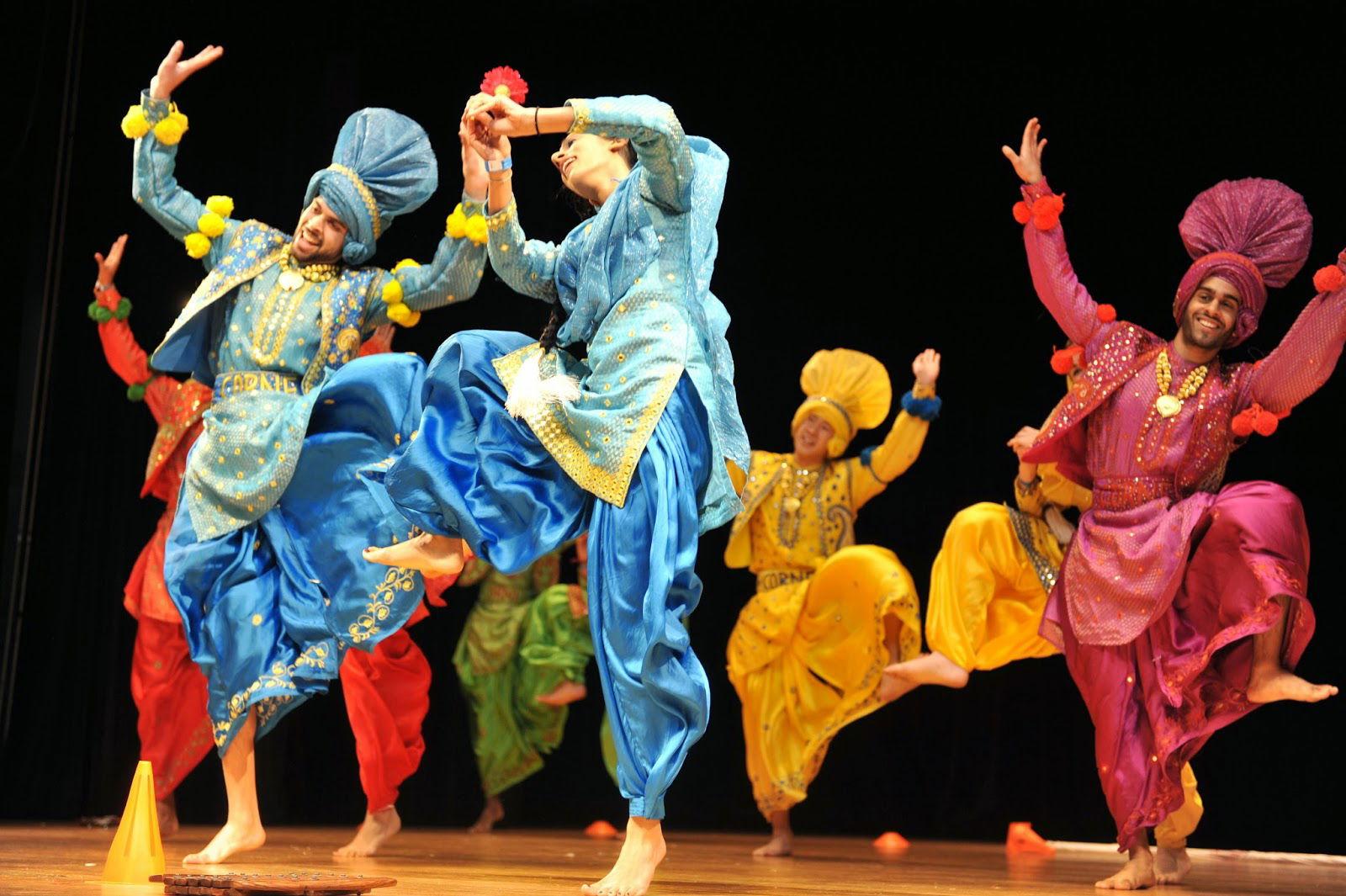 Bhangra Lions and Queens