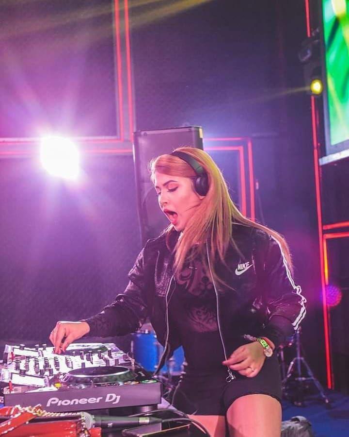 DJ Esha