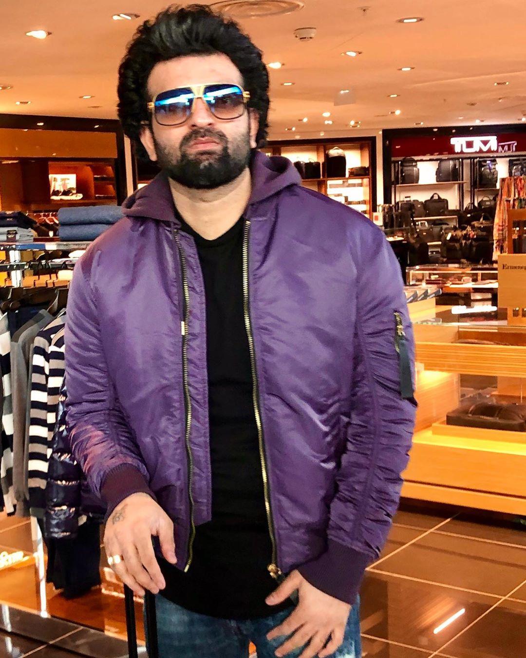 Navraj Hans